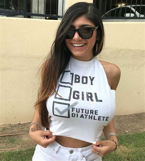 mia khalifa new nude|Mia Khalifa New Porn Videos